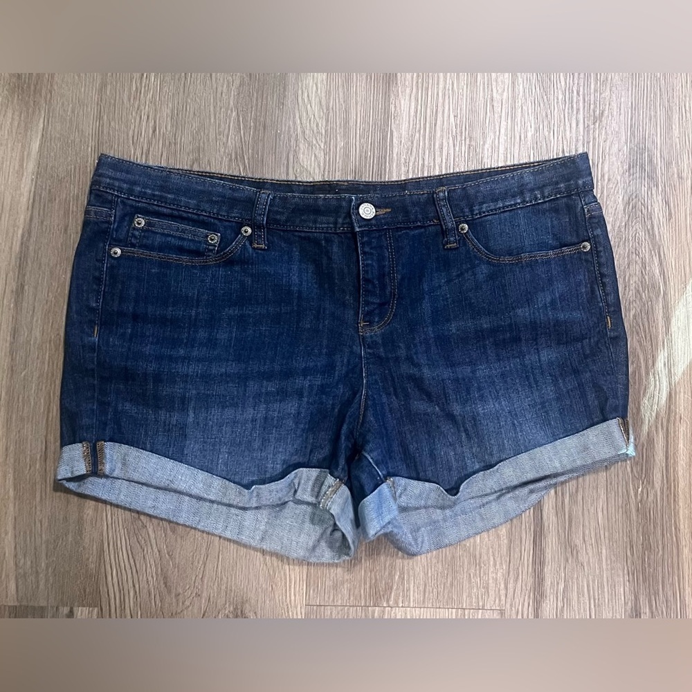 Women's Banana Republic Factory Dark Denim Cuffed Shorts